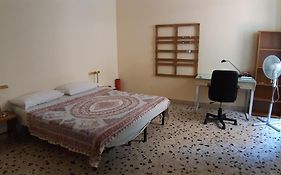 Stanza privata in appartamento per Smart Working, Digital Nomads o CoLiving